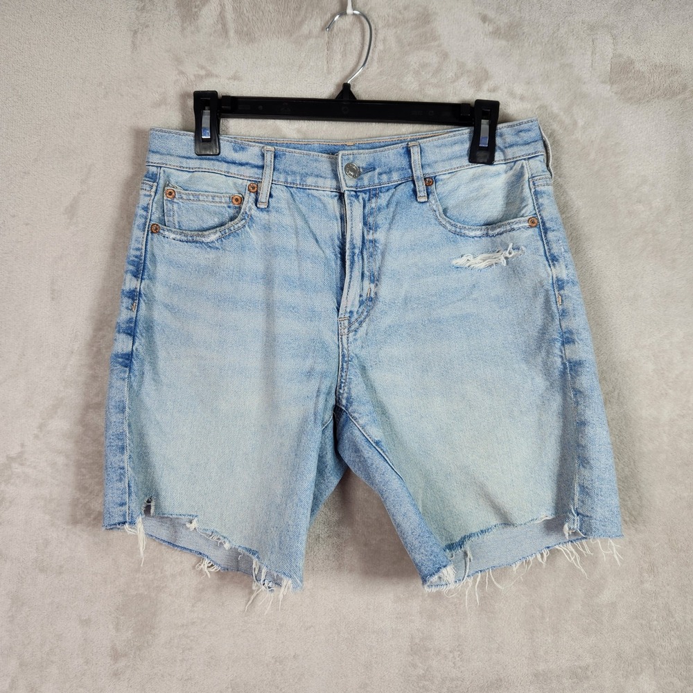 American Eagle Perfect Bermuda Short Size 4 Light Wash Distressed Raw Hem Casual
